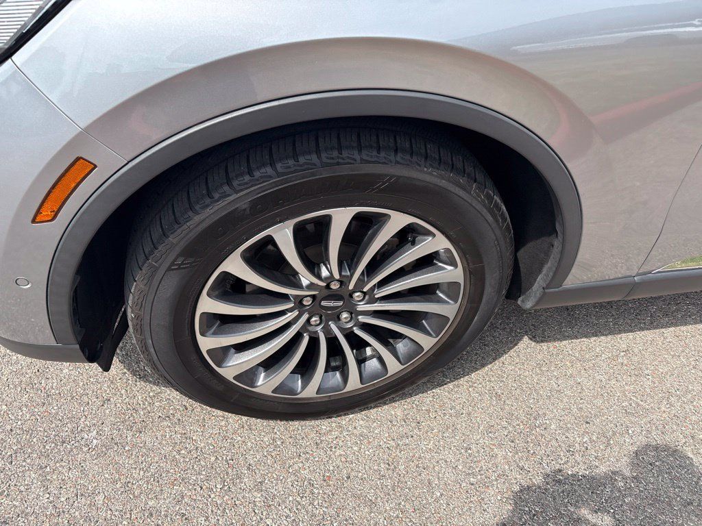 Used 2020 Lincoln Aviator Reserve w/ Equipment Group 201A RWD image 9