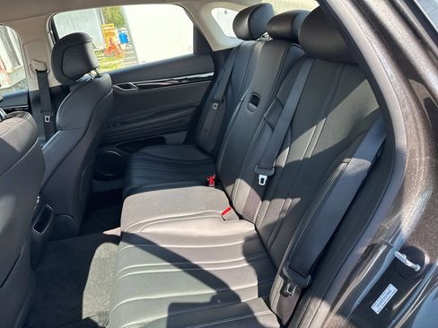 Used 2023 Genesis G80 2.5T AWD/4WD image 10