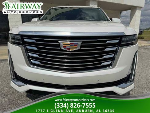 Used 2022 Cadillac Escalade Premium Luxury Platinum image 3