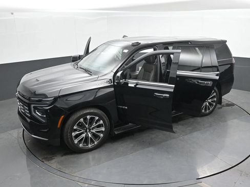 Used 2025 Chevrolet Tahoe High Country AWD/4WD image 51