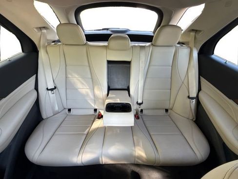 Used 2020 Mercedes-Benz GLE 350 4MATIC image 16
