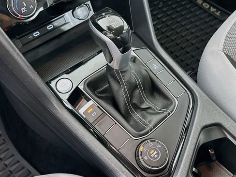 Certified 2024 Volkswagen Taos S AWD/4WD image 17