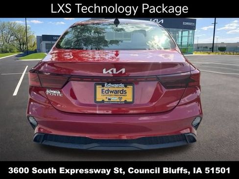 Used 2023 Kia Forte LXS w/ LXS Technology Package FWD image 8
