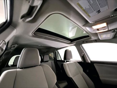 Used 2017 Toyota RAV4 XLE image 14