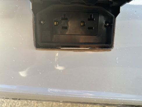 Used 2022 Mercedes-Benz Sprinter 144 Cargo image 18