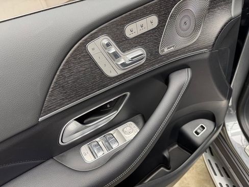 New 2025 Mercedes-Benz GLS 450 4MATIC image 11