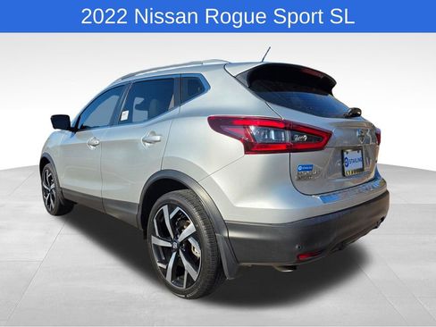 Used 2022 Nissan Rogue Sport SL w/ Premium Package image 6