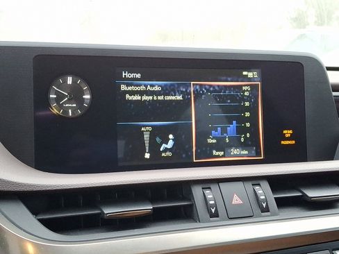 Used 2019 Lexus ES 350 w/ Luxury Package image 24