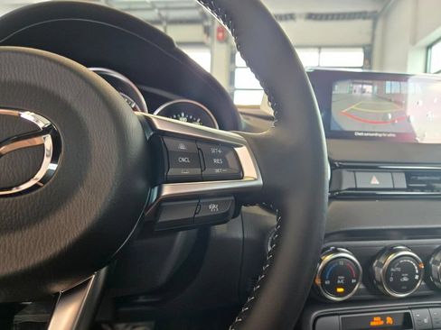 Used 2025 MAZDA MX-5 Miata Grand Touring RWD image 24