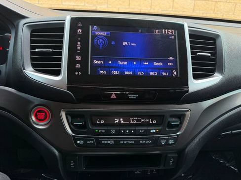Used 2018 Honda Pilot EX-L image 9