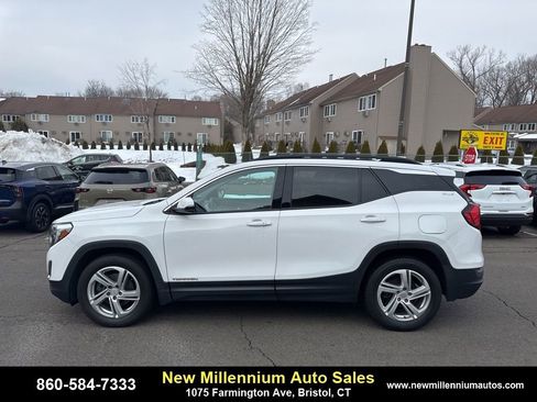 Used 2019 GMC Terrain SLE image 4