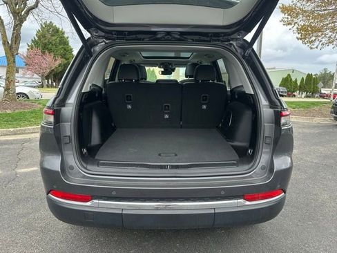 Used 2023 Jeep Grand Cherokee 4WD 4xe image 14