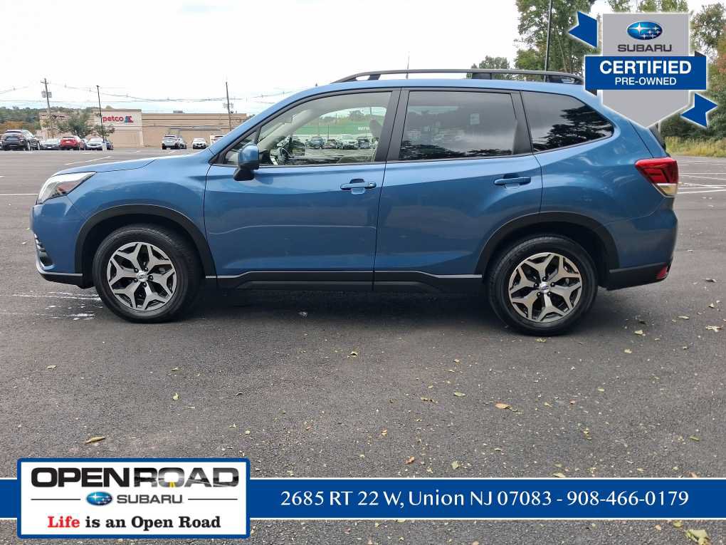 Used 2023 Subaru Forester Premium AWD/4WD image 6