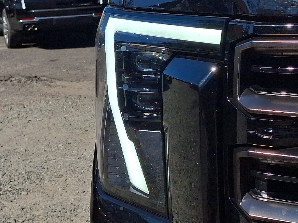 Used 2025 GMC Sierra 2500 AT4X w/ AT4X AEV Edition AWD/4WD image 35