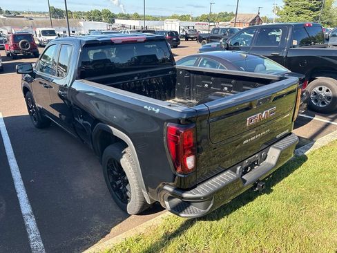 Used 2022 GMC Sierra 1500 Elevation AWD/4WD image 3