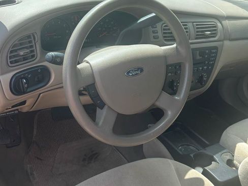 Used 2006 Ford Taurus SE FWD image 13