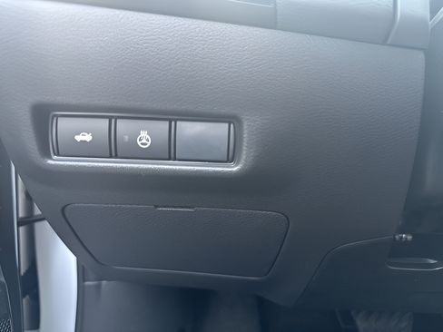 New 2026 Nissan Sentra SV w/ SV Convenience Package FWD image 9