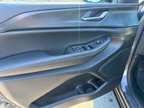 New 2025 Jeep Grand Cherokee Laredo X image 16