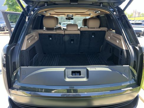 Used 2025 Land Rover Range Rover SE AWD/4WD image 36