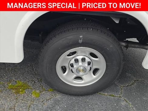 New 2025 Chevrolet Express 3500 w/ Power Convenience Package image 20