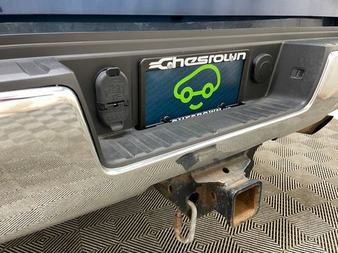 Used 2019 Chevrolet Silverado 2500 LT w/ LT Convenience Package AWD/4WD image 45