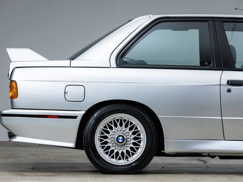 Used 1990 BMW M3 Coupe image 25