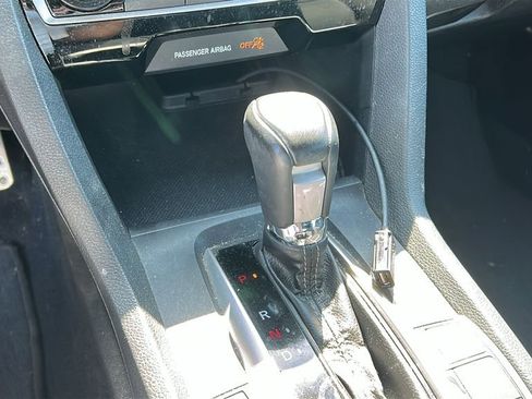 Used 2019 Honda Civic Sport image 18