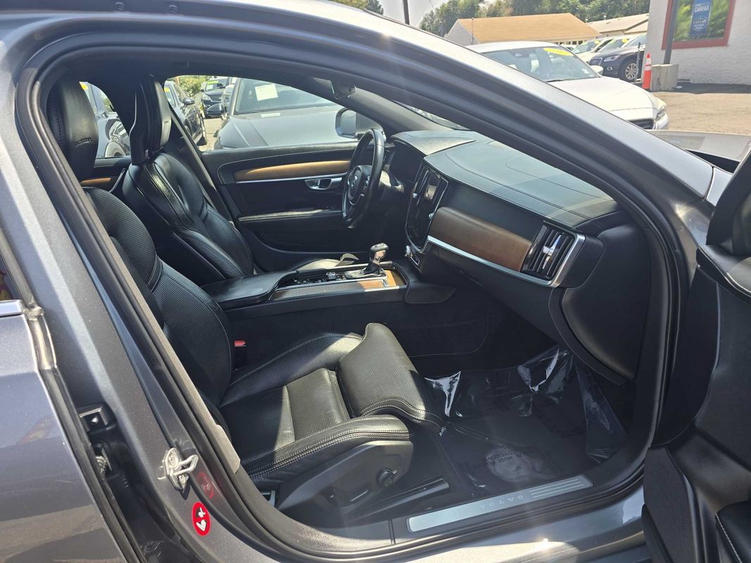 Used 2017 Volvo S90 T6 Inscription w/ Vision Package AWD/4WD image 27