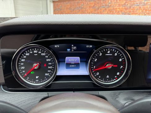 Certified 2019 Mercedes-Benz E 300 4MATIC image 17