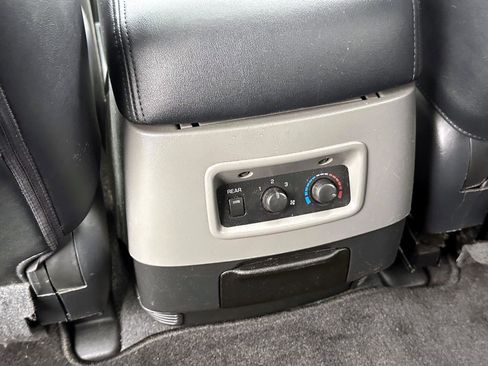 Used 2003 Mitsubishi Montero 20th Anniversary image 13