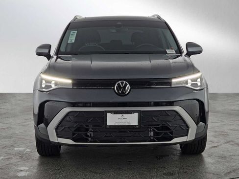 Used 2026 Volkswagen Taos SE FWD image 8