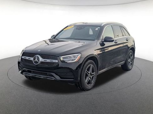 Used 2020 Mercedes-Benz GLC 300 4MATIC image 3