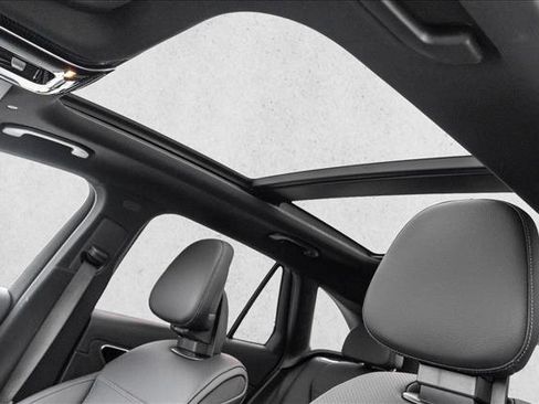 Certified 2026 Mercedes-Benz GLC 300 4MATIC image 13