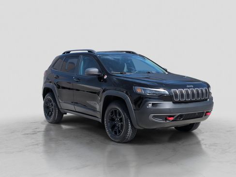 Used 2021 Jeep Cherokee Trailhawk AWD/4WD image 10