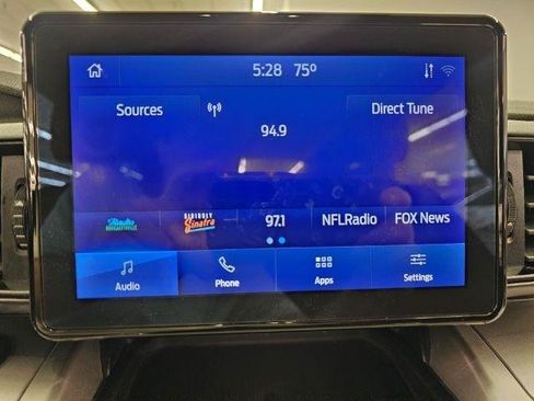 Used 2021 Ford Explorer XLT AWD/4WD image 17