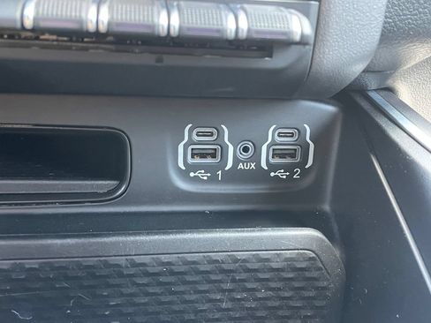 Used 2022 RAM 1500 Big Horn AWD/4WD image 29