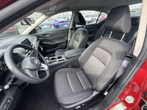 New 2025 Nissan Altima 2.5 SV image 11