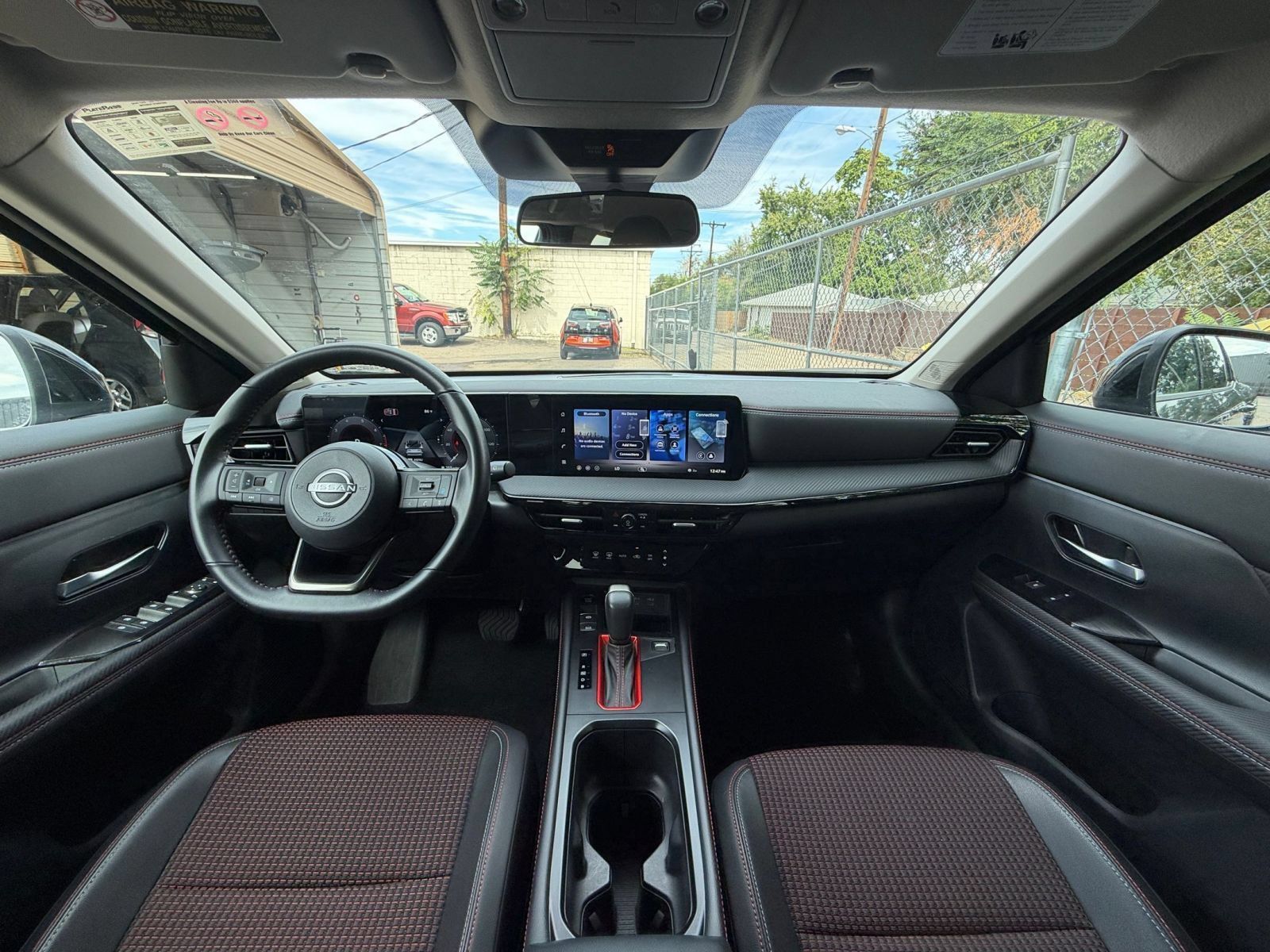 Used 2026 Nissan Kicks SR FWD image 31