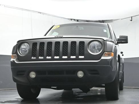 Used 2015 Jeep Patriot Sport FWD image 30