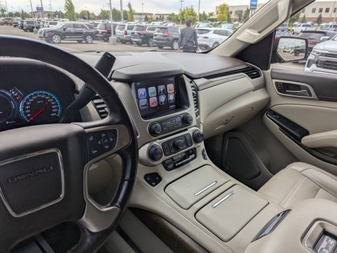 Used 2018 GMC Yukon Denali w/ Denali Ultimate Package AWD/4WD image 22