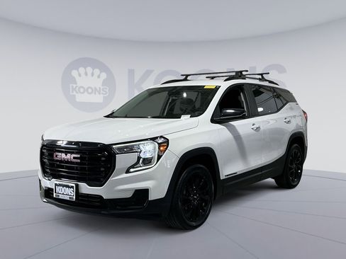 Used 2023 GMC Terrain SLE w/ Driver Convenience Package AWD/4WD image 1