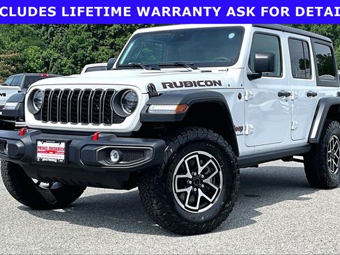 Used 2025 Jeep Wrangler Unlimited Rubicon w/ Convenience Group AWD/4WD image 3
