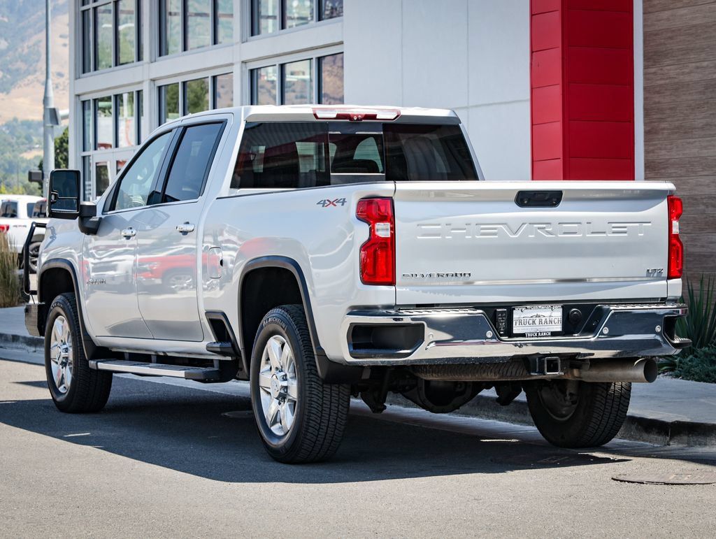 Used 2020 Chevrolet Silverado 2500 LTZ w/ LTZ Premium Package AWD/4WD image 6