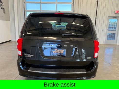 Used 2016 Dodge Grand Caravan SE image 7