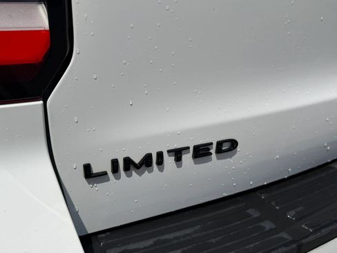 Used 2023 Ford Expedition Limited AWD/4WD image 10