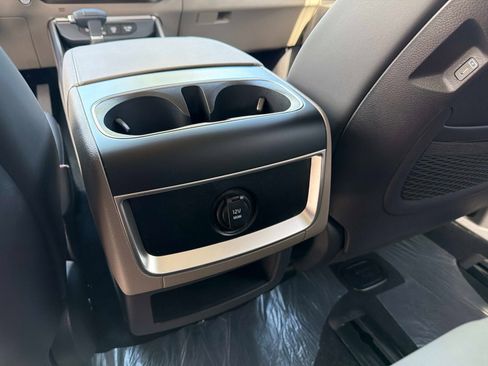 New 2026 Kia Carnival LXS image 12