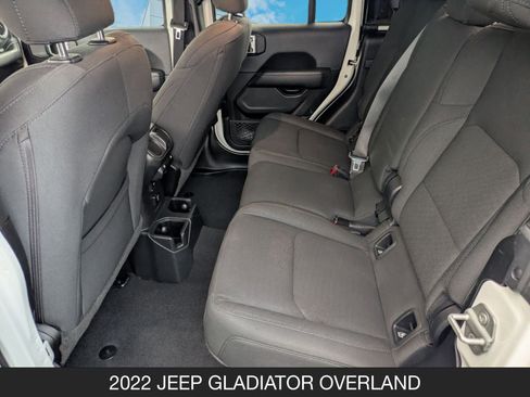 Used 2022 Jeep Gladiator Overland image 15