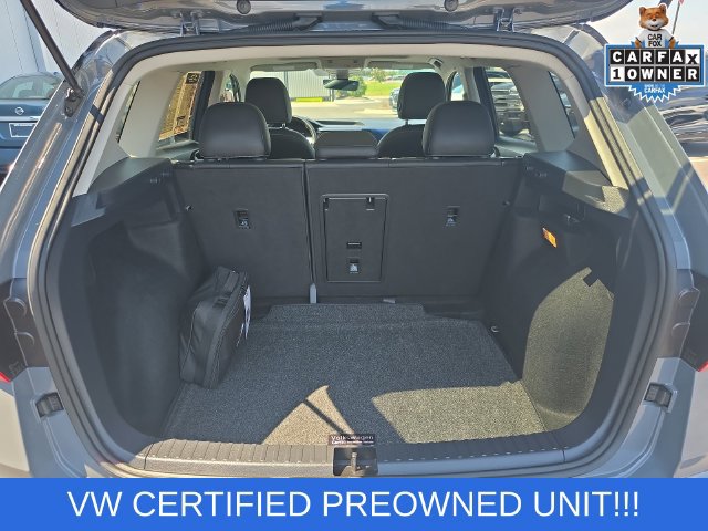 Used 2023 Volkswagen Taos SE w/ Panoramic Sunroof Package FWD image 12