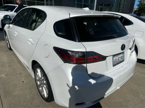 Used 2012 Lexus CT 200h Premium FWD image 5