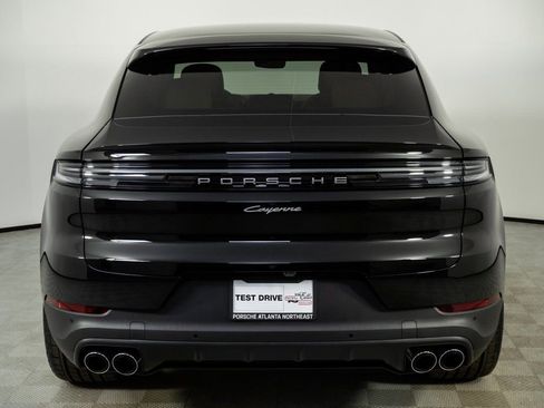 Certified 2026 Porsche Cayenne Coupe AWD/4WD image 30